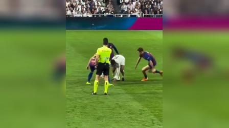 今晨突围战来临;底特律活塞围绕全明星赛临场应变;话题不断;身体对抗强度拉满 今晨突围战来临;底特律活塞围绕全明星赛临场应变;话题不断;身体对抗强度拉满